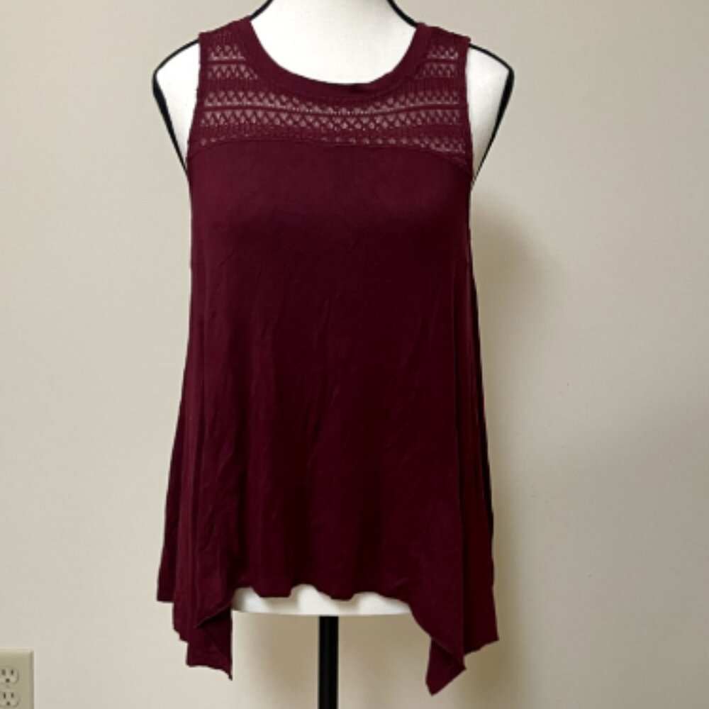 American Eagle maroon crochet tank